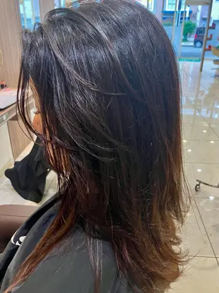ロング カラー ☂️Ash 新杉田☂️山本のヘアスタイル