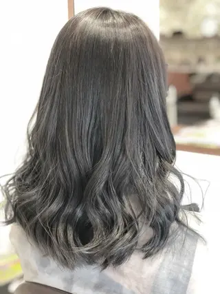 ミディアム 山口 乃蒼のヘアスタイル