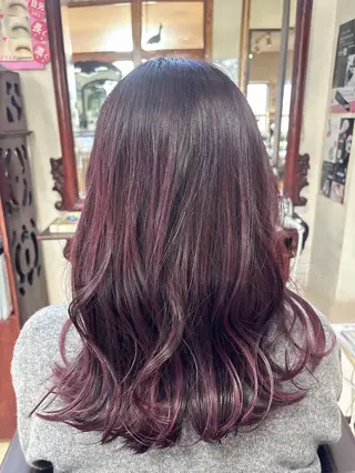 ロング カラー 桑野 葵のヘアスタイル