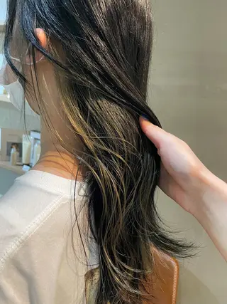 ロング カラー カジ エリナのヘアスタイル