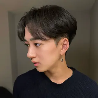 メンズ センターパート特化/ メンズカット/ヒロキのヘアスタイル