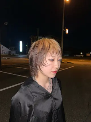 カラー 橋本 愛唯のヘアスタイル