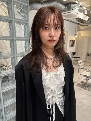 セミロング レイヤーカット 鈴木駿介のヘアスタイル
