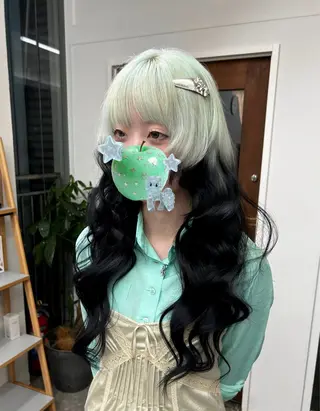 ロング カラー 木藤 優杏のヘアスタイル