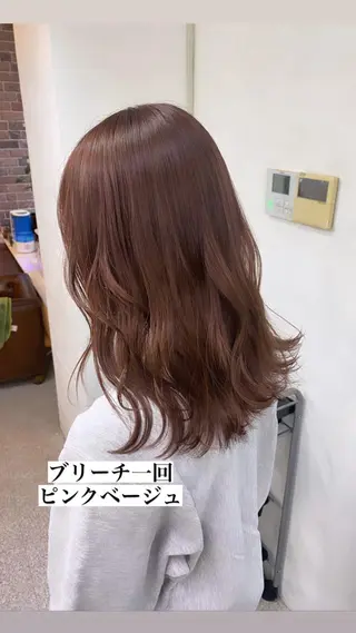 ミディアム カラー レイヤーウルフ エクステ磯部のヘアスタイル
