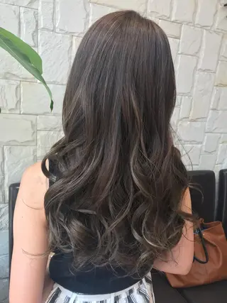 セミロング カラー 髪質改善 艶髪🔵フセナオヤのヘアスタイル