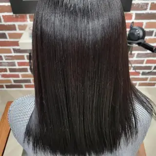 セミロング 【公式】Adatto 🩵艶&透明感カラーのヘアスタイル