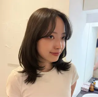 ミディアム カラー mellow NANAのヘアスタイル