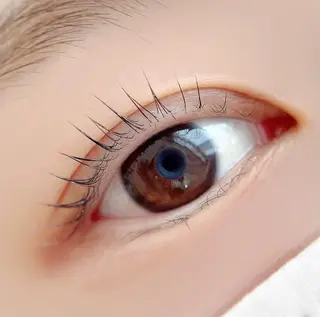 マツエク・マツパ un par unの眉毛・アイブロウイメージ