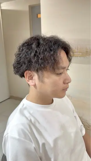 パーマ メンズ 颯/ツイスパ/波巻き /レディースモデルのヘアスタイル
