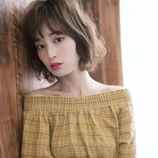 穏やかな美容室 🧑🏻‍🎨のヘアスタイル