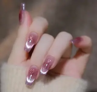 ネイル H1 NAIL エミのネイルデザイン