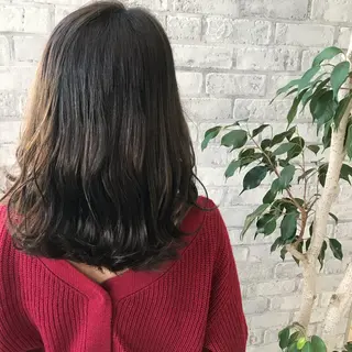 ミディアム カラー Oopsレイヤー 加藤澄都のヘアスタイル