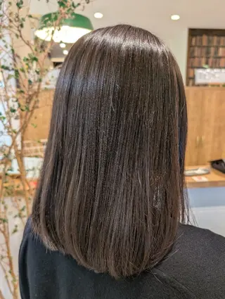 カラー 西 亜佑奈のヘアスタイル