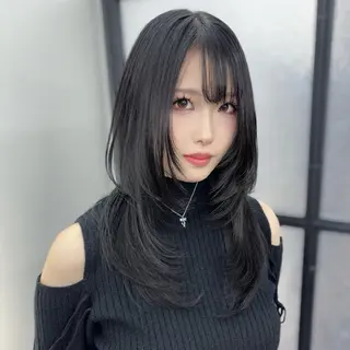 ロング Ren. 🦋デザインカラーのヘアスタイル