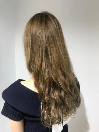 ロング カラー ブリーチ特化 梅田本多翔のヘアスタイル