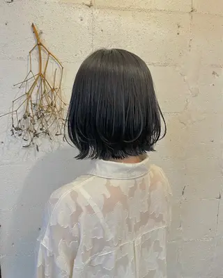 ショート カラー 暗髪とオリーブ🌿 渡辺拓人のヘアスタイル