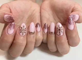 ネイル 吉田 (ネイリスト)のネイルデザイン