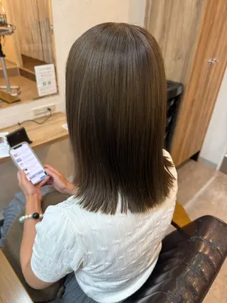セミロング カラー 田淵 心琴のヘアスタイル