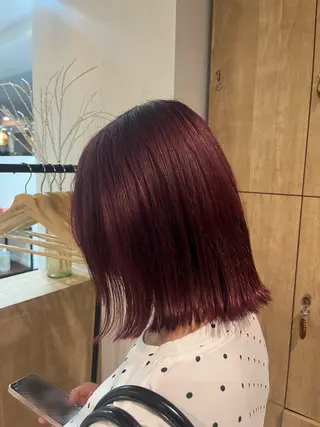 ショート カラー 吉田 穂菜美のヘアスタイル