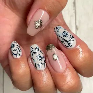 ネイル Natsumi 𓂃𓈒𓏸𓍯のネイルデザイン
