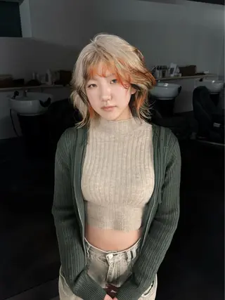 カラー lin.ブリーチ デザインカラーのヘアスタイル