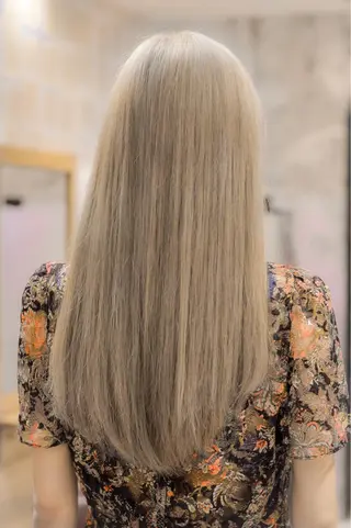 セミロング カラー 中田 敏明のヘアスタイル