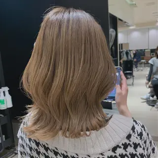 ミディアム レイヤー/顔周り カット/松岡 祥利のヘアスタイル