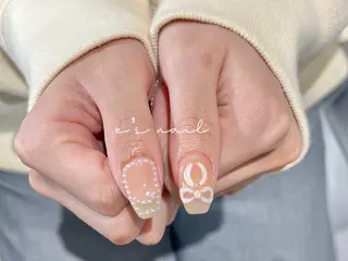 ネイル e’s nail Lumièreのネイルデザイン