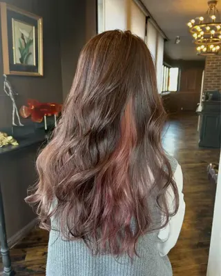セミロング カラー ヘアアレンジ 梅木李奈🕊️ レイヤー透明感カラーのヘアスタイル