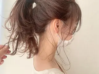 セミロング カラー 透明感♡︎♡︎ 佐々木早苗のヘアスタイル
