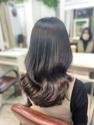 セミロング 韓国ヘア🤍髪質改善 🇰🇷AKANEのヘアスタイル