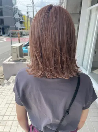ミディアム カラー 眞名子 瑞紀のヘアスタイル