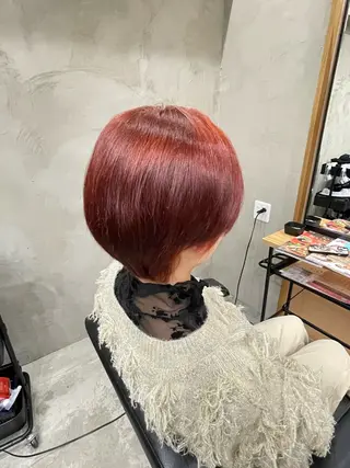 ショート カラー la fith hinaのヘアスタイル