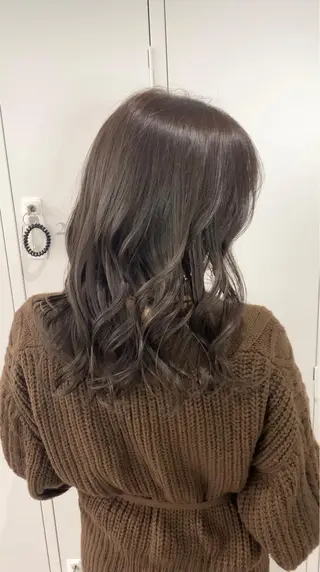 ロング カラー 髪質改善カラー、美髪 トリートメント専門のヘアスタイル