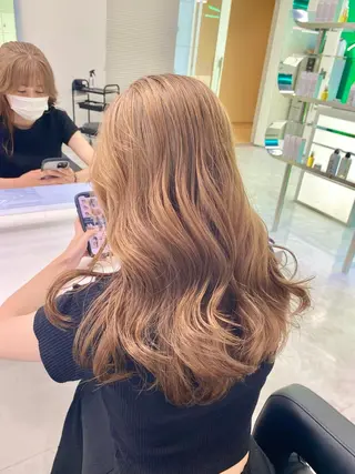 セミロング カラー センターパート特化 井上健太のヘアスタイル