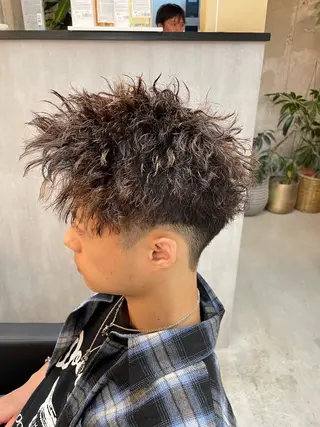 ミディアム メンズ縮毛矯正 細谷碧海のヘアスタイル