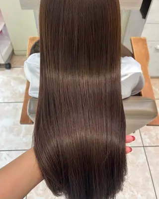 ロング カラー フクシマ ナナミのヘアスタイル