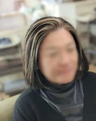 ショート カラー 加藤 彩のヘアスタイル