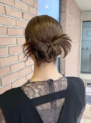 セミロング ヘアアレンジ ピンク系カラー💗 ヘアセット特化のヘアスタイル