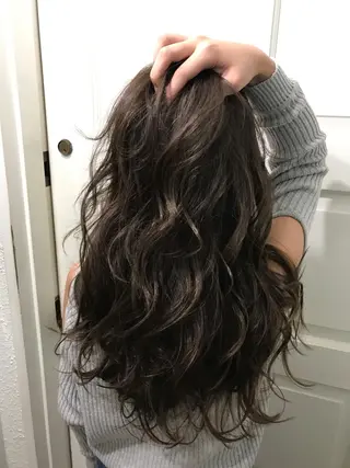 ミディアム セミロング ロング カラー 若杉 諒のヘアスタイル