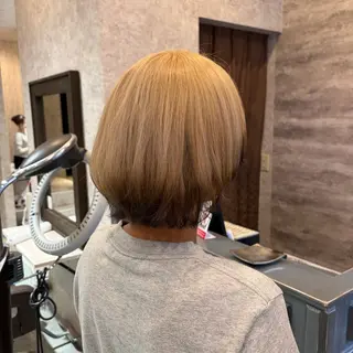 カラー 牧野 夏子のヘアスタイル