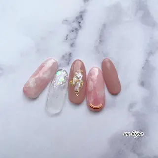 ネイル un bijouのネイルデザイン