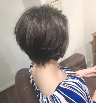 ショート カラー ヘアアレンジ 柔らか垢抜けｶﾗｰと ｶｯﾄ🫧ASUKAのヘアスタイル