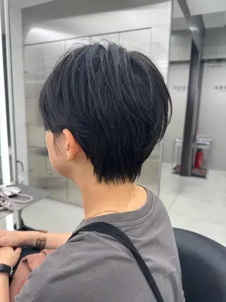 ショート レイヤー/ショート/ 透明感/銀座/れんのヘアスタイル