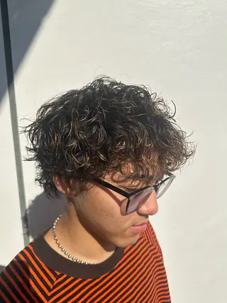 パーマ メンズ 飯塚 竜之介のヘアスタイル