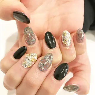 ネイル 板垣 綾乃のネイルデザイン