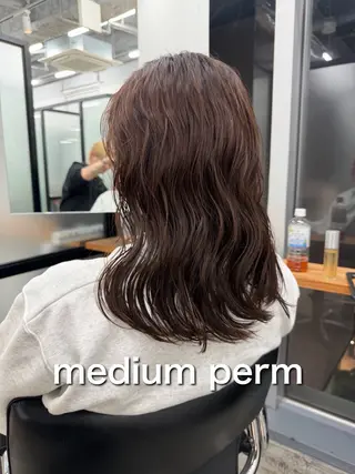ミディアム パーマ ラフなパーマ 石川雄麻のヘアスタイル