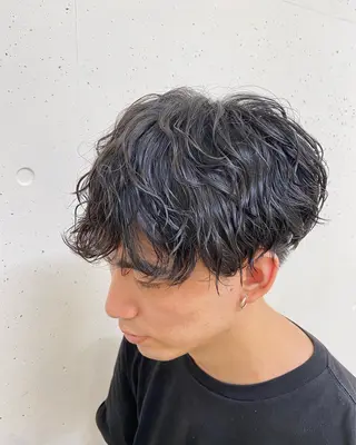 パーマ 赤嶺 毅史のヘアスタイル