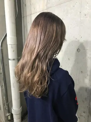 ミディアム カラー パーマ ヘアアレンジ メンズ キッズ ネイル マツエク・マツパ サロンドミルク 渋谷高比良のヘアスタイル